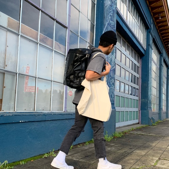 Meet your Posher, Aaron - Picture 1 of 1